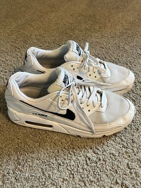 Nike White and Black Air Max Sneakers